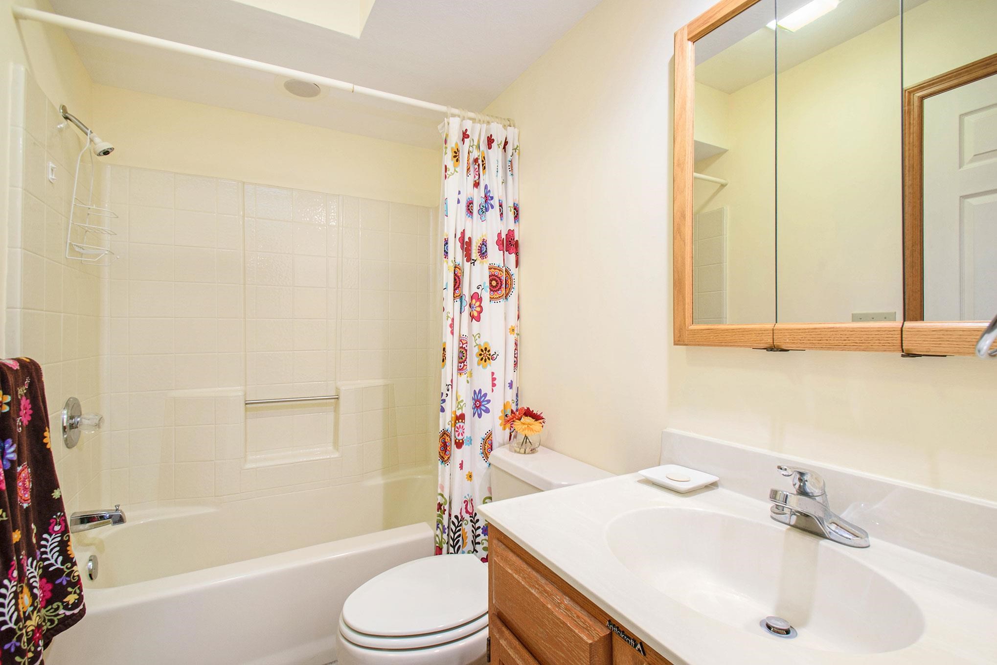 17492 Farmington Square Road Granger, IN 46530 - Photo 29 of 35 Gallery Image 29
