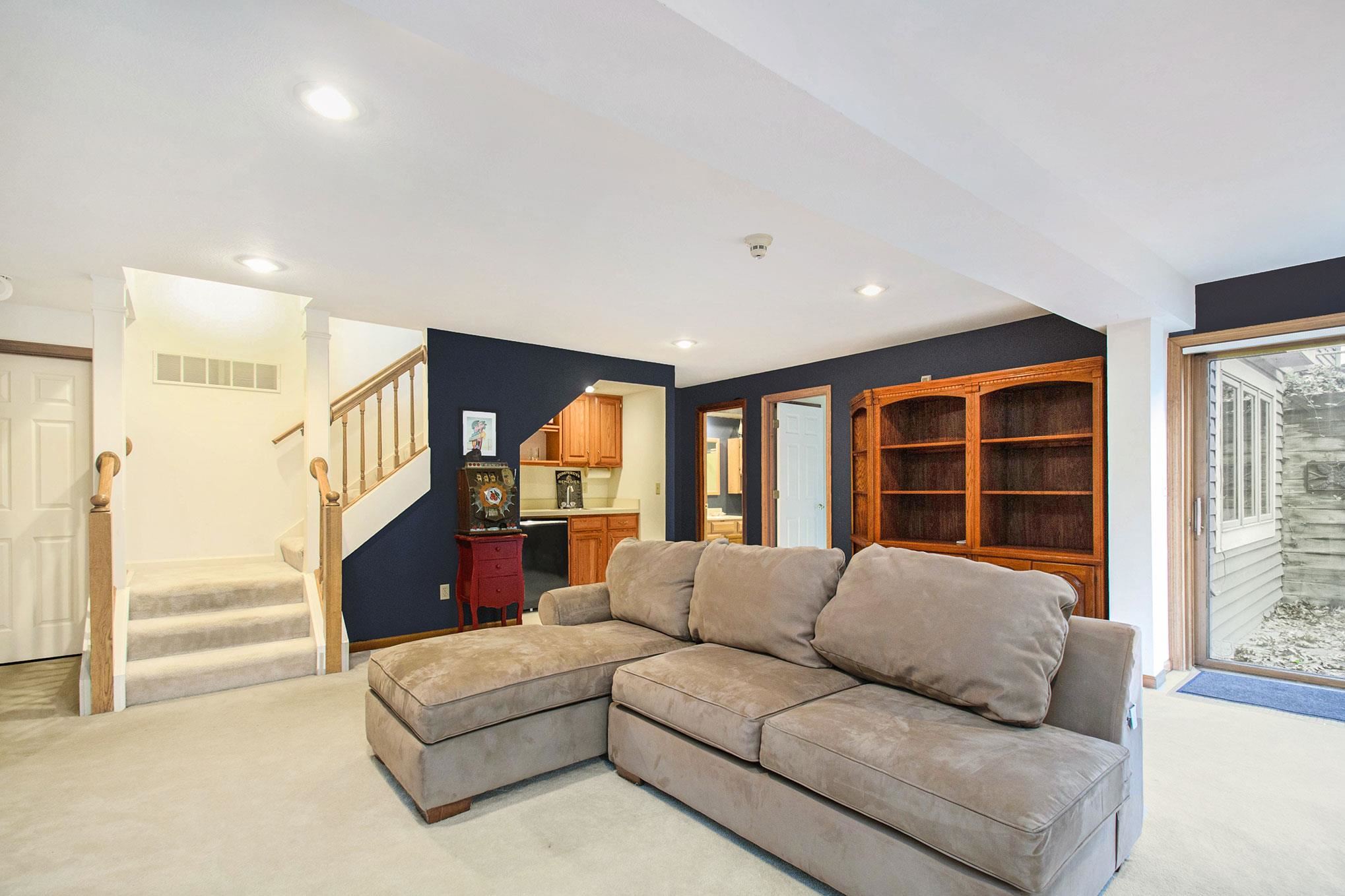 17492 Farmington Square Road Granger, IN 46530 - Photo 31 of 35 Gallery Image 31