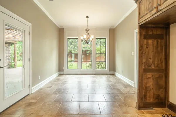 $588,000 | 936 Cambridge Bend, Tyler, TX 75703