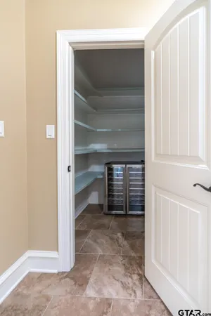 $588,000 | 936 Cambridge Bend, Tyler, TX 75703