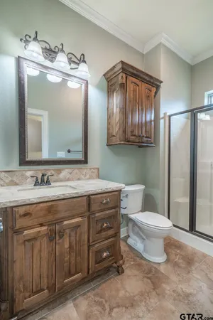 $588,000 | 936 Cambridge Bend, Tyler, TX 75703