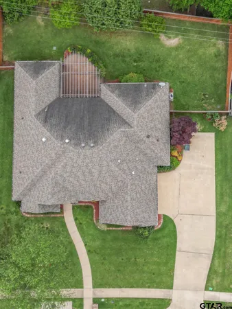 $588,000 | 936 Cambridge Bend, Tyler, TX 75703