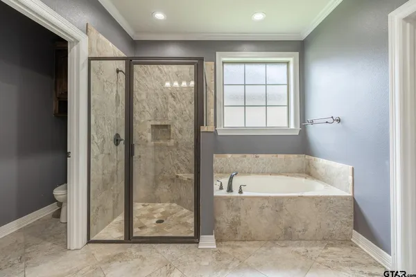 $588,000 | 936 Cambridge Bend, Tyler, TX 75703