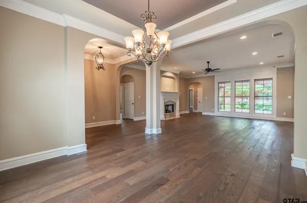 $588,000 | 936 Cambridge Bend, Tyler, TX 75703