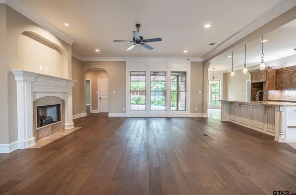 $588,000 | 936 Cambridge Bend, Tyler, TX 75703