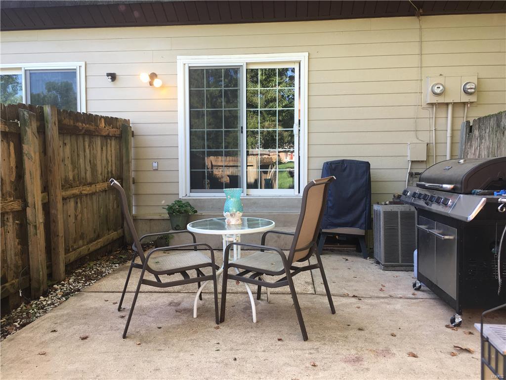 1210 Wicklow Road, Unit H Ballwin, MO 63021 - Photo 6 of 24 Gallery Image 6