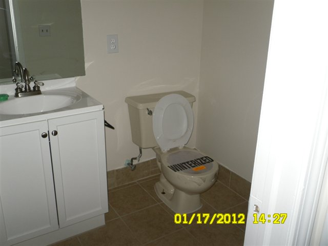 57211 Silver Maple Washington, MI 48094 - Photo 6 of 8 31087276-5.JPG
