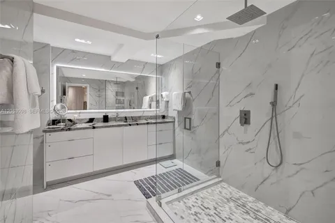 $1,100,000 | 2751 South Ocean Drive, Unit 404N, Hollywood, FL 33019