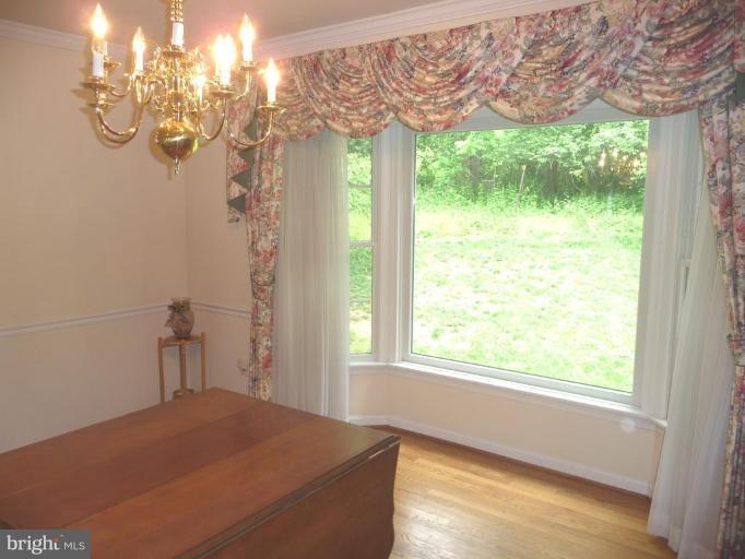 1420 Beulah Road Vienna, VA 22182 - Photo 5 of 7 Dining Room