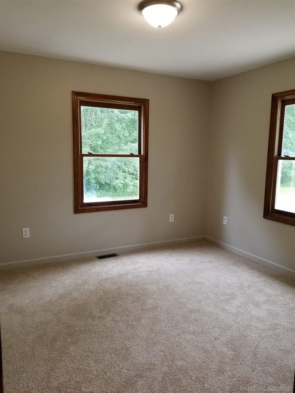 4100 Miller Road Emmett, MI 48022 - Photo 11 of 24