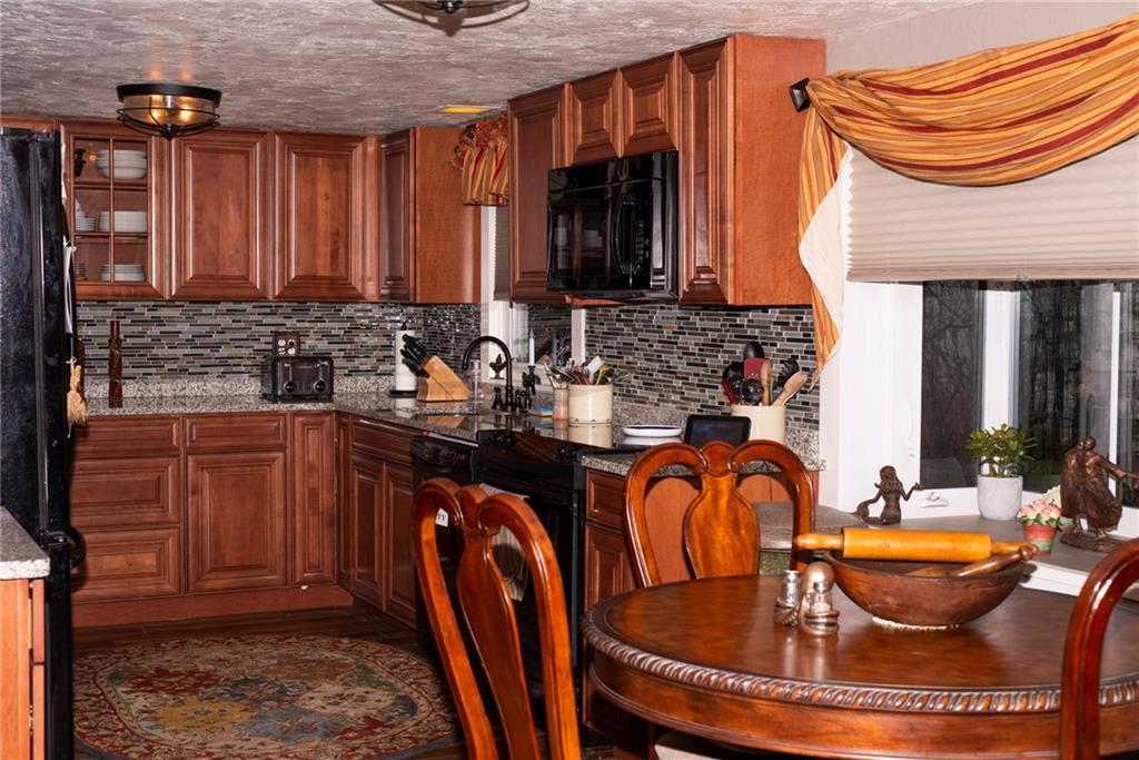 44 Courson Hill Road Washington, PA 15301 - Photo 7 of 25 Gallery Image 7