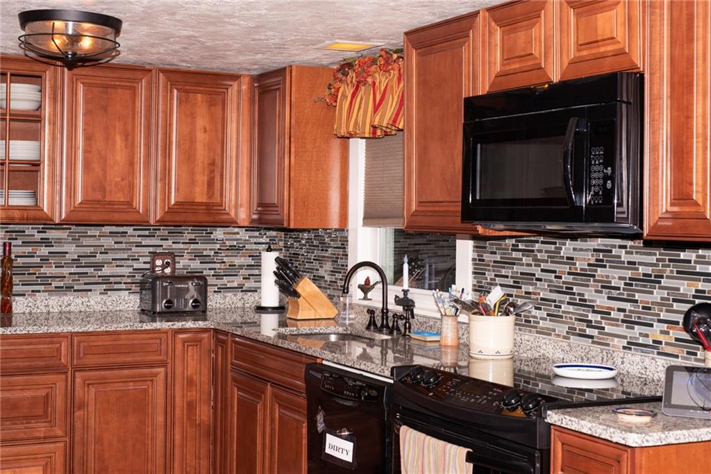 44 Courson Hill Road Washington, PA 15301 - Photo 8 of 25 Gallery Image 8