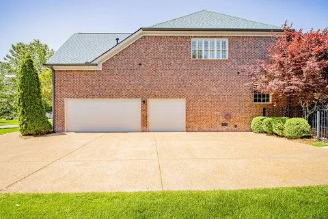 $1,969,999 | 9504 Glenfiddich Trace, Brentwood, TN 37027