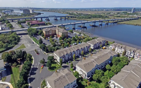 $4,200 | 106 Osprey Court, Unit 106, Secaucus, NJ 07094