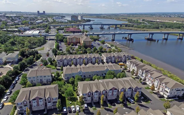$4,200 | 106 Osprey Court, Unit 106, Secaucus, NJ 07094