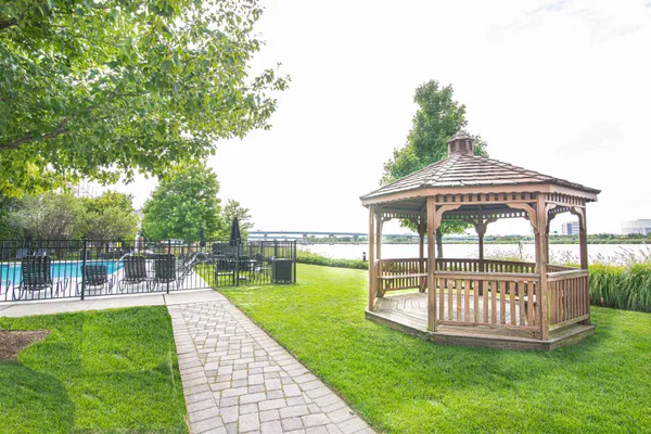 $4,200 | 106 Osprey Court, Unit 106, Secaucus, NJ 07094