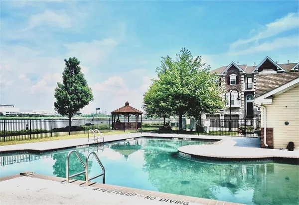 $4,200 | 106 Osprey Court, Unit 106, Secaucus, NJ 07094