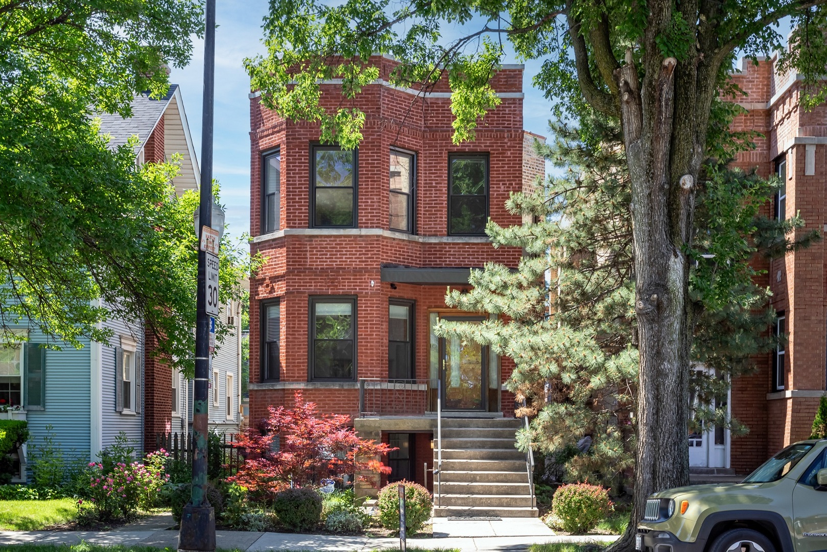 3843 West Addison Street Chicago, IL 60618 - Photo 1 of 41