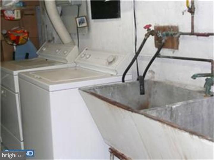 153 Westdale Road Upper Darby, PA 19082 - Photo 21 of 25 Laundry Room