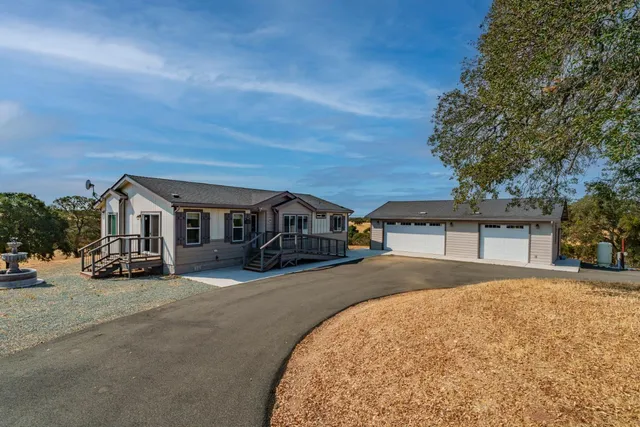 $530,000 | 393 Danna Court, Wallace, CA 95254