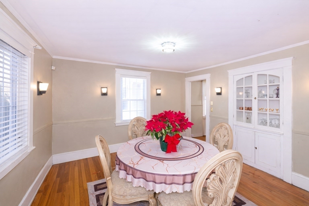 30 Melrose Street Worcester, MA 01605 - Photo 11 of 36