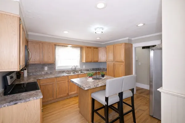 $460,000 | 30 Melrose Street, Worcester, MA 01605