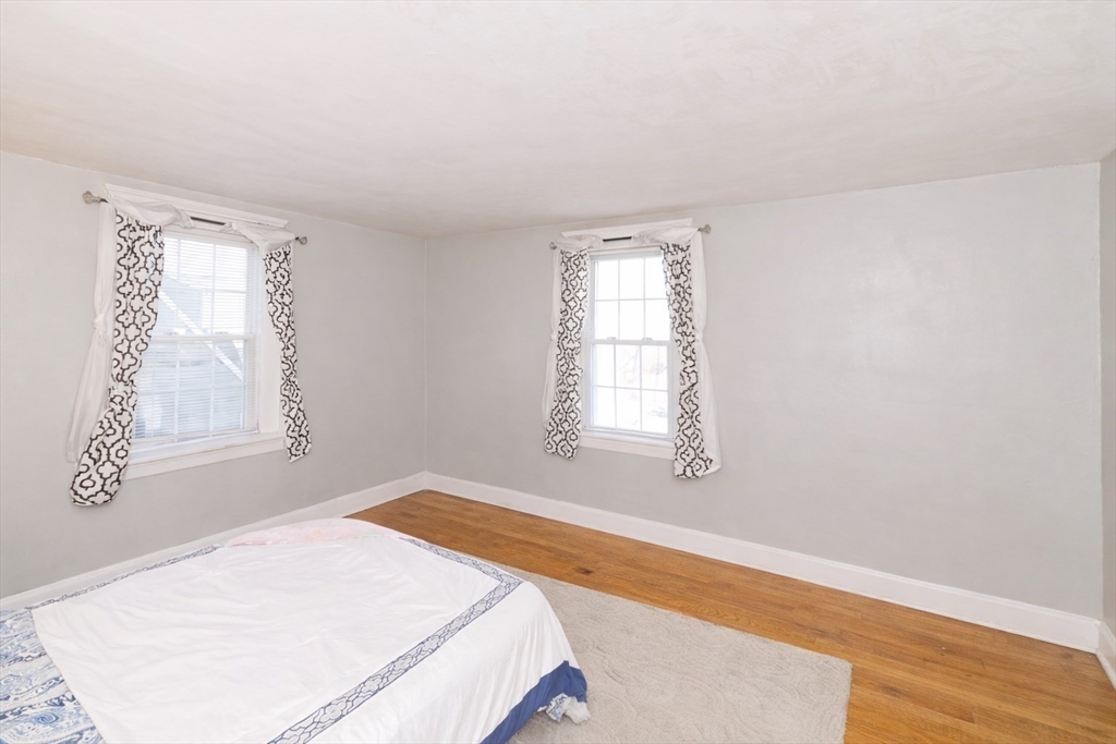 30 Melrose Street Worcester, MA 01605 - Photo 17 of 36