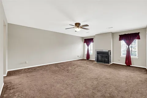 $167,900 | 9800 Pagewood Lane, Unit 2703, Houston, TX 77063