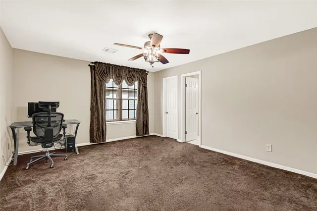 $167,900 | 9800 Pagewood Lane, Unit 2703, Houston, TX 77063