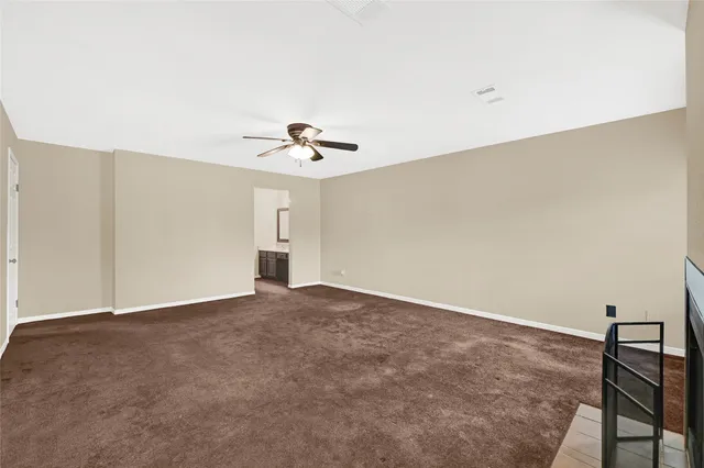 $167,900 | 9800 Pagewood Lane, Unit 2703, Houston, TX 77063