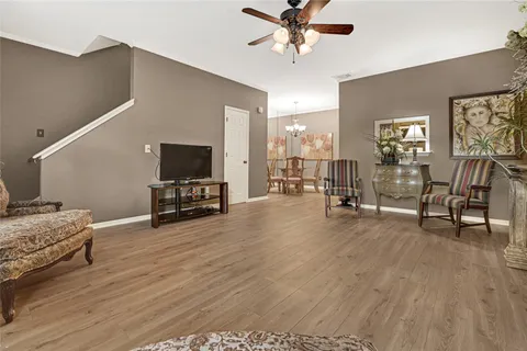 $167,900 | 9800 Pagewood Lane, Unit 2703, Houston, TX 77063