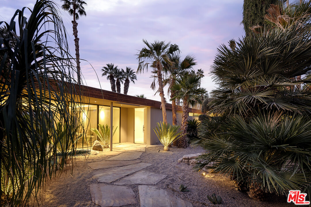 40281 Sand Dune Road Rancho Mirage, CA 92270 - Photo 4 of 31