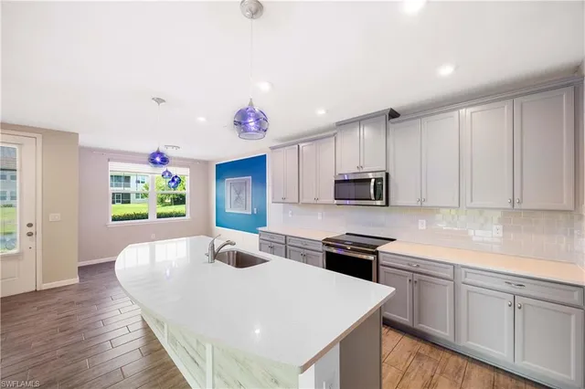 $2,750 | 4607 Arboretum Circle, Unit 103, Naples, FL 34112