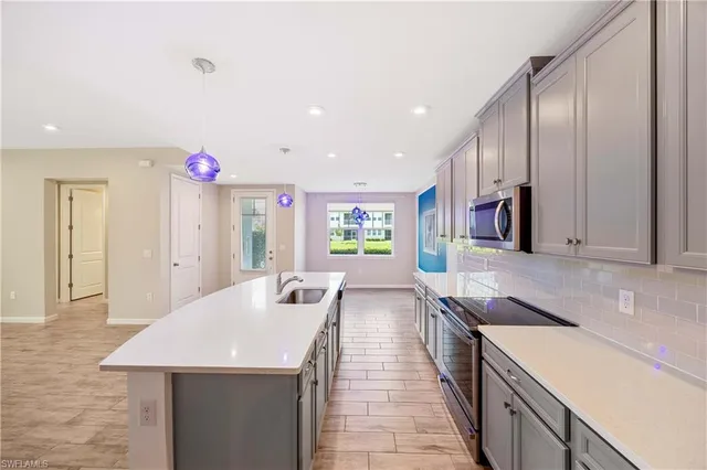 $2,750 | 4607 Arboretum Circle, Unit 103, Naples, FL 34112