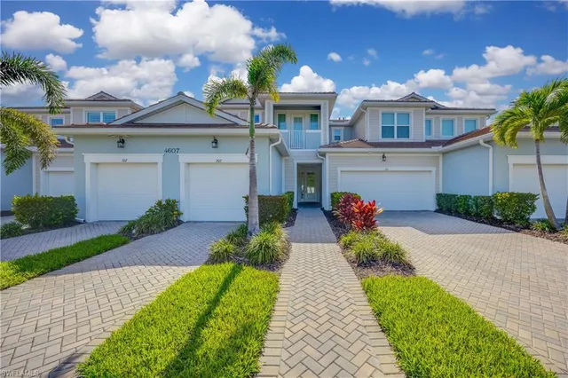 $2,750 | 4607 Arboretum Circle, Unit 103, Naples, FL 34112