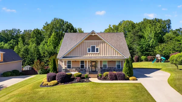 $749,900 | 6 Setting Sun Lane, Travelers Rest, SC 29690