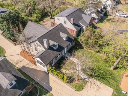 $1,375,000 | 1111 A Graybar Lane, Nashville, TN 37204
