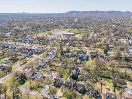 $1,375,000 | 1111 A Graybar Lane, Nashville, TN 37204