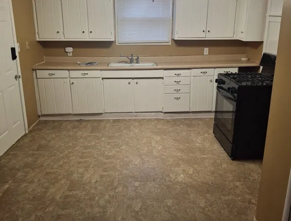 $78,500 | 708 North Madison Street, Lincoln, IL 62656