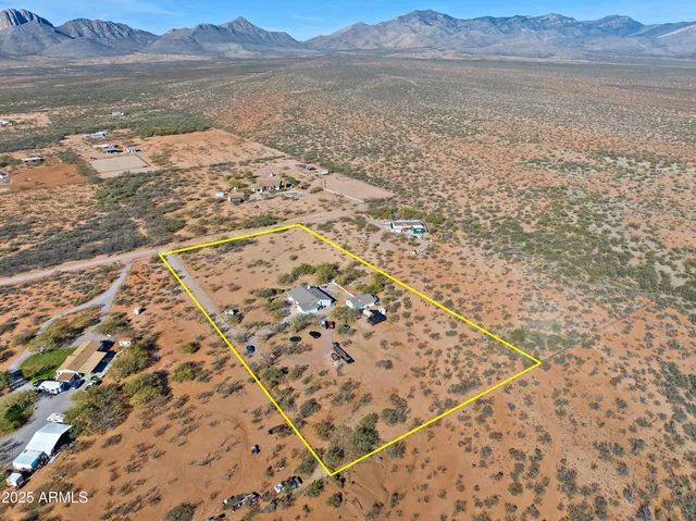 $465,000 | 2500 North Appaloosa Place, Huachuca City, AZ 85616
