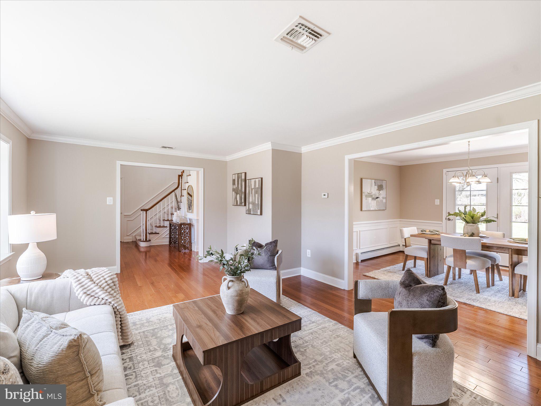 419 Vernon Road Jenkintown, PA 19046 - Photo 6 of 53 Living room