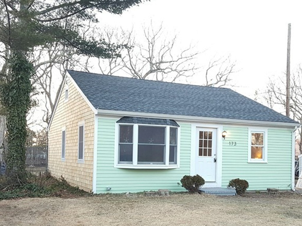 173 Hinckley Road Barnstable, MA 02601 - Photo 1 of 14