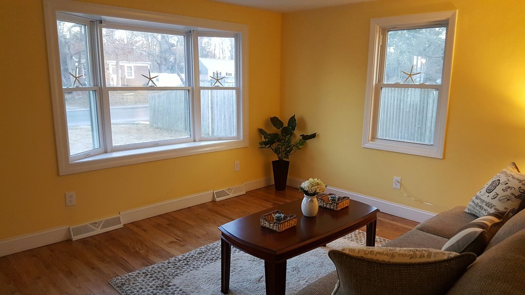 173 Hinckley Road Barnstable, MA 02601 - Photo 8 of 14