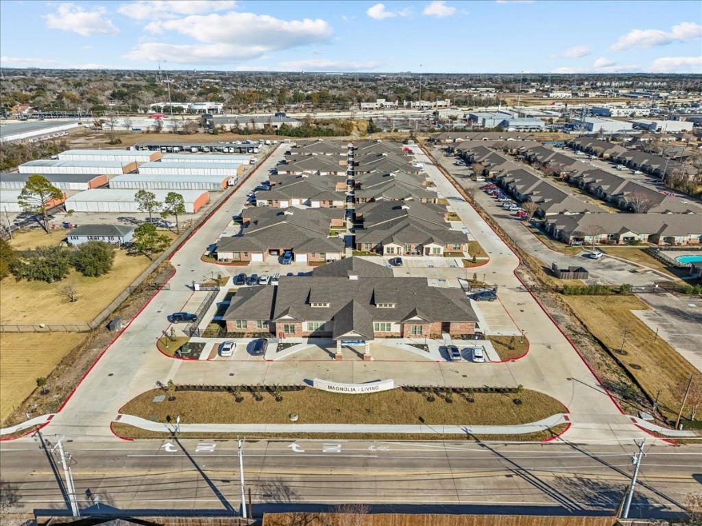 540 Hobbs Road, Unit D1 League City, TX 77573 - Photo 20 of 44 an aerial view of residential houses with outdoor space