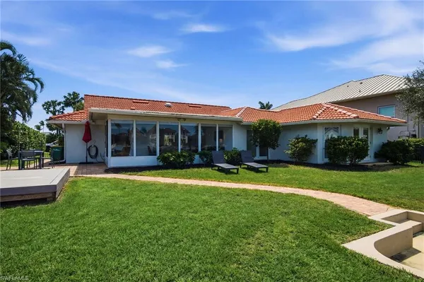 $6,500 | 455 Bayside Avenue, Naples, FL 34108