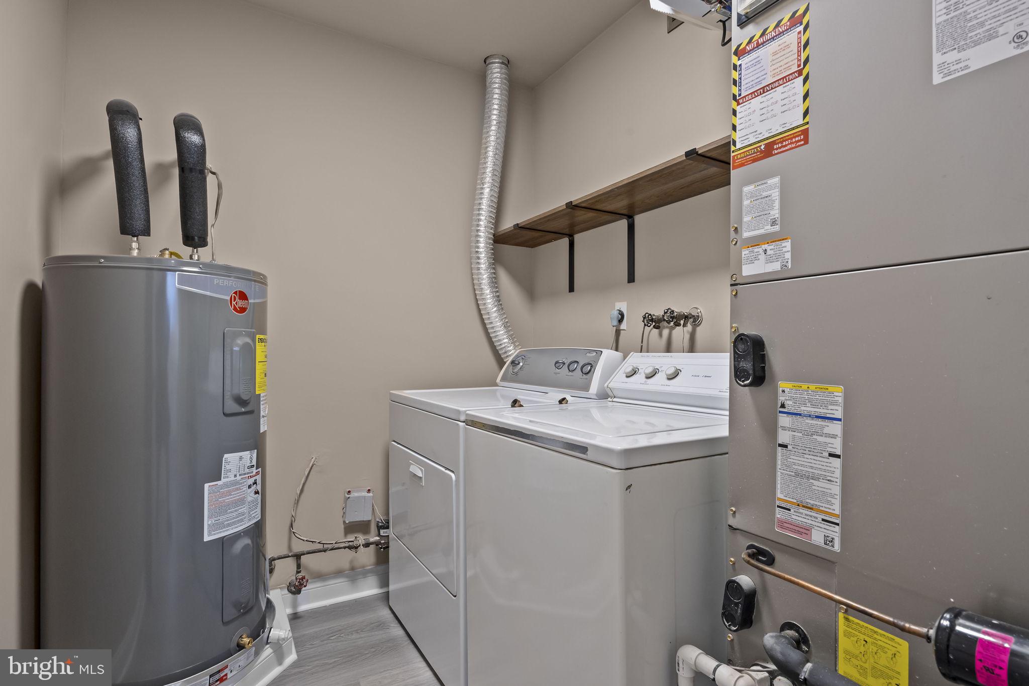 1838 Sheri Road Bensalem, PA 19020 - Photo 21 of 43 a utility room with dryer and washer
