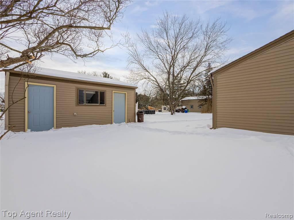 20580 21 Mile Road Macomb, MI 48044 - Photo 32 of 41