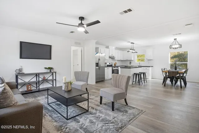 $280,000 | 2025 Blueberry Bay Court, Middleburg, FL 32068