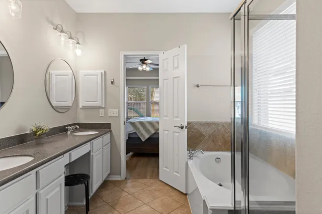 $3,100 | 63 West Lasting Spring Circle, The Woodlands, TX 77389