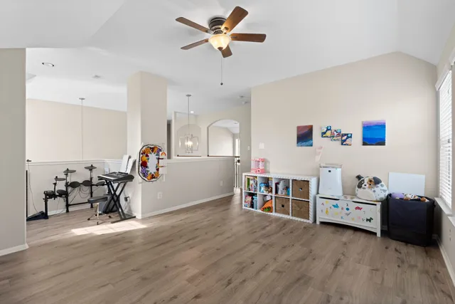 $3,100 | 63 West Lasting Spring Circle, The Woodlands, TX 77389